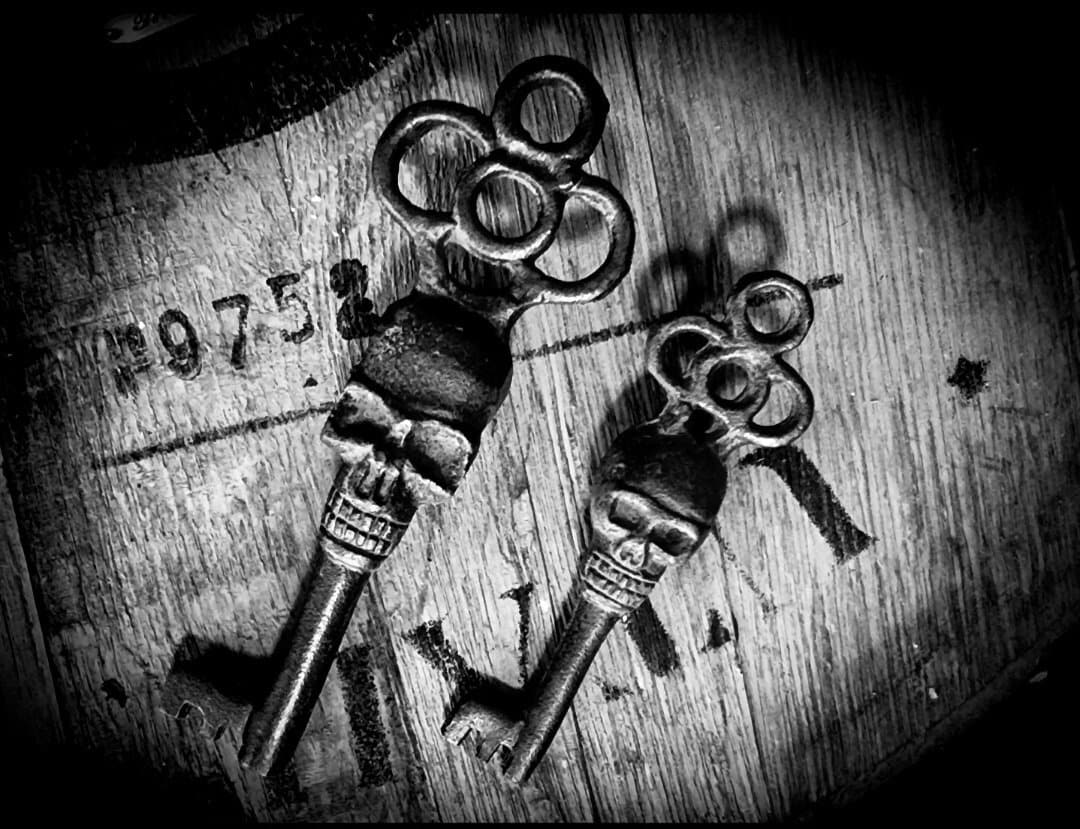 Pair of Cast Iron Skeleton Keys