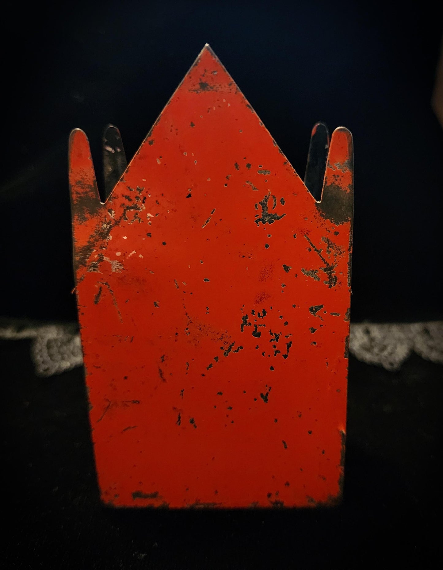 Tin Gothic Bank