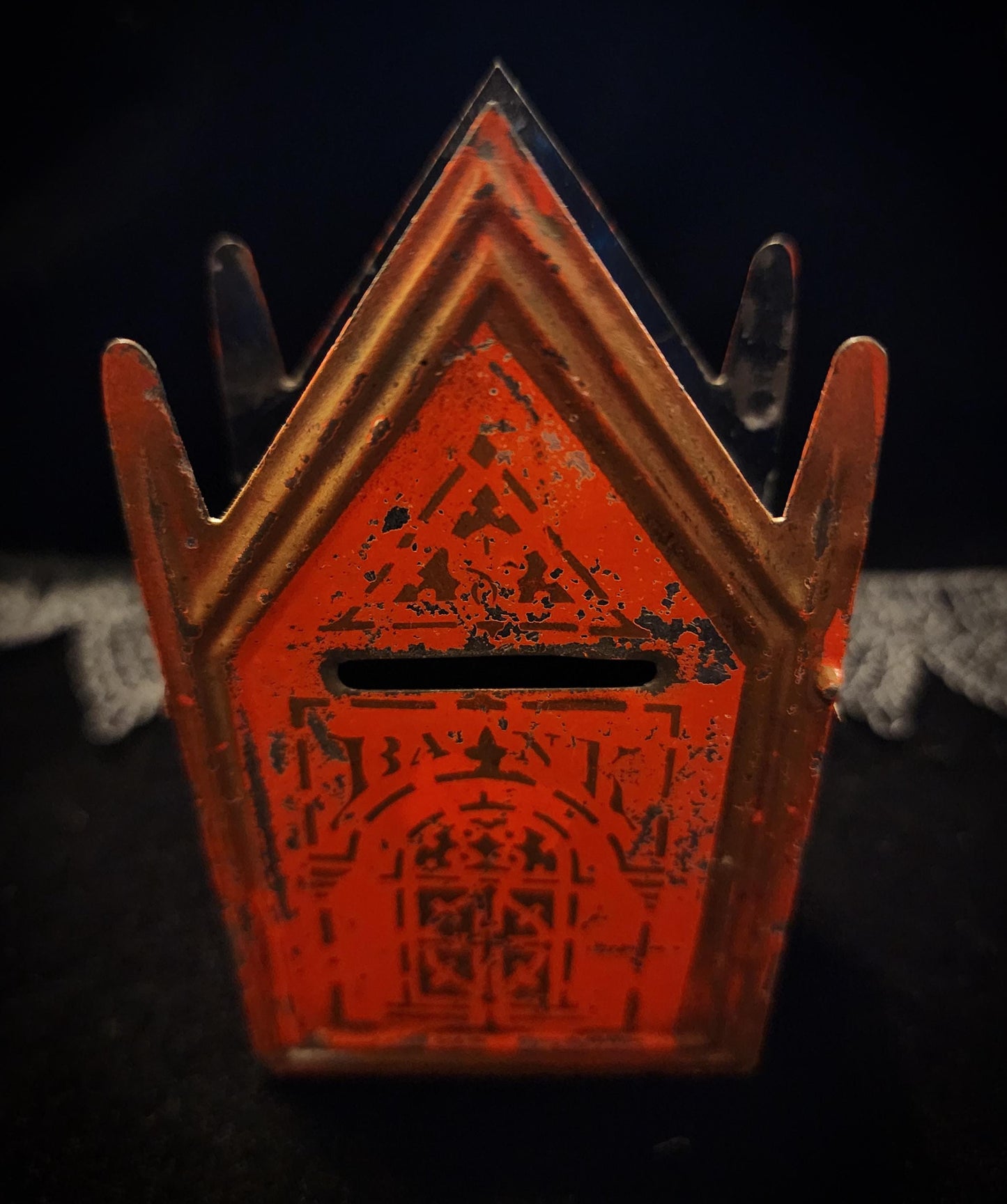 Tin Gothic Bank