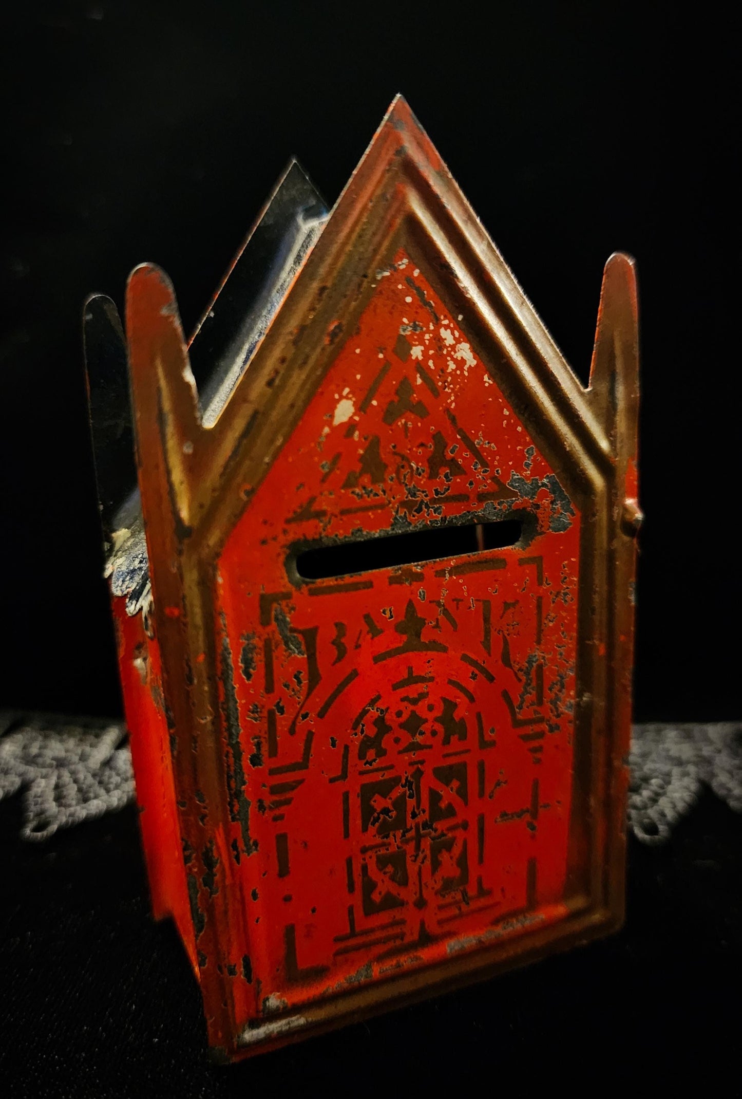 Tin Gothic Bank
