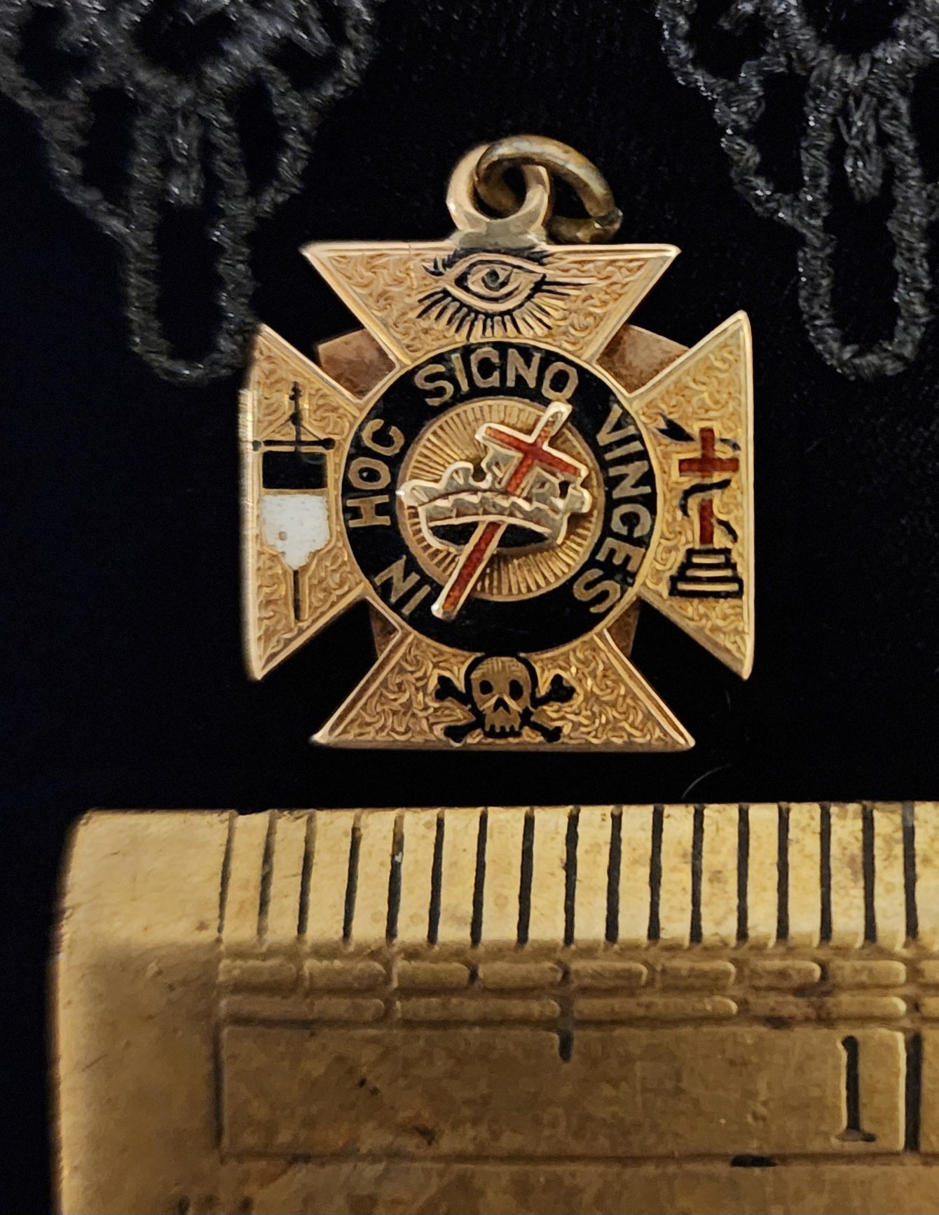 Vintage 14K Enamel 2-Sided Masonic Knights Templar Pendant