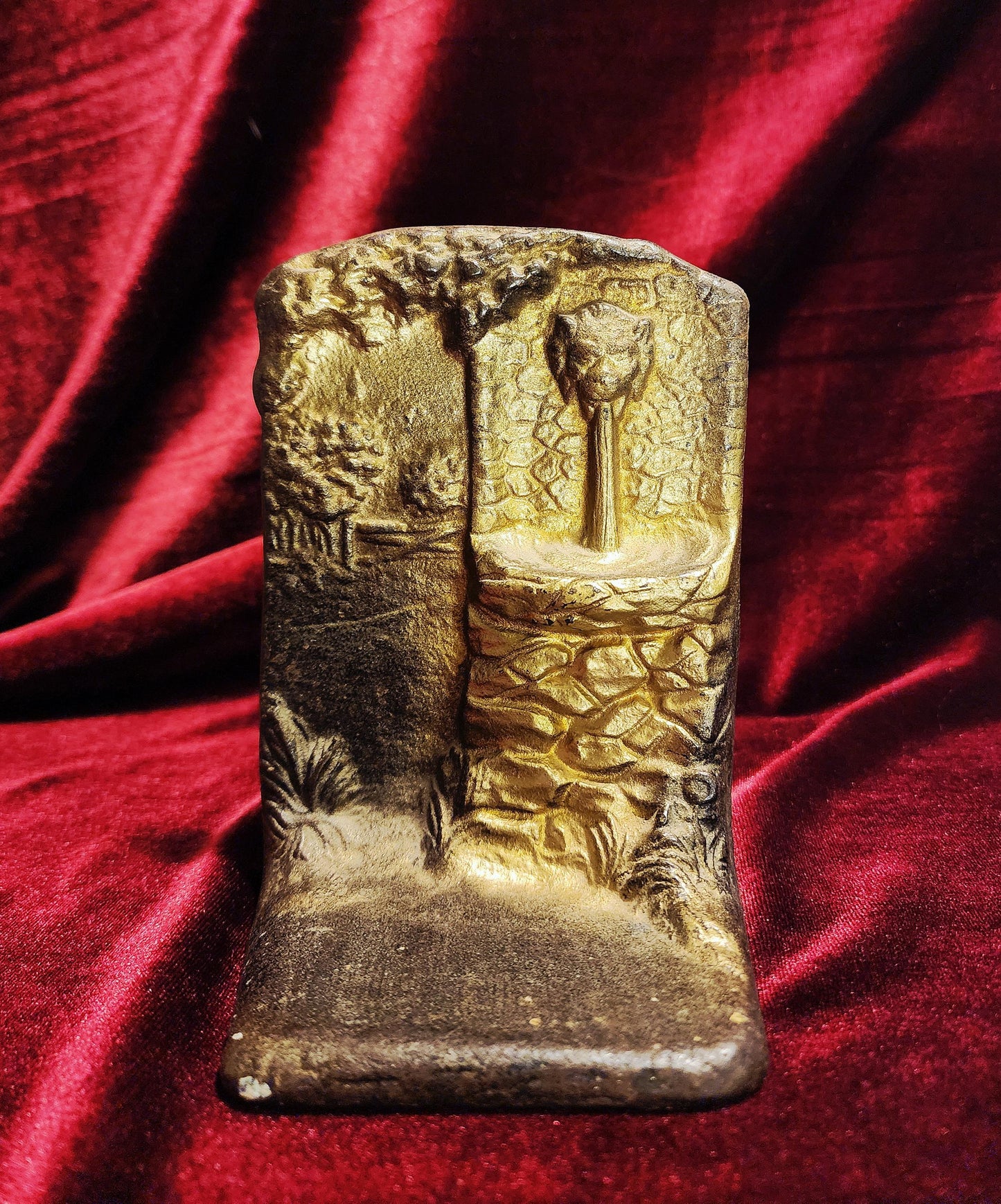 1920's Lion Head Fountain Book End