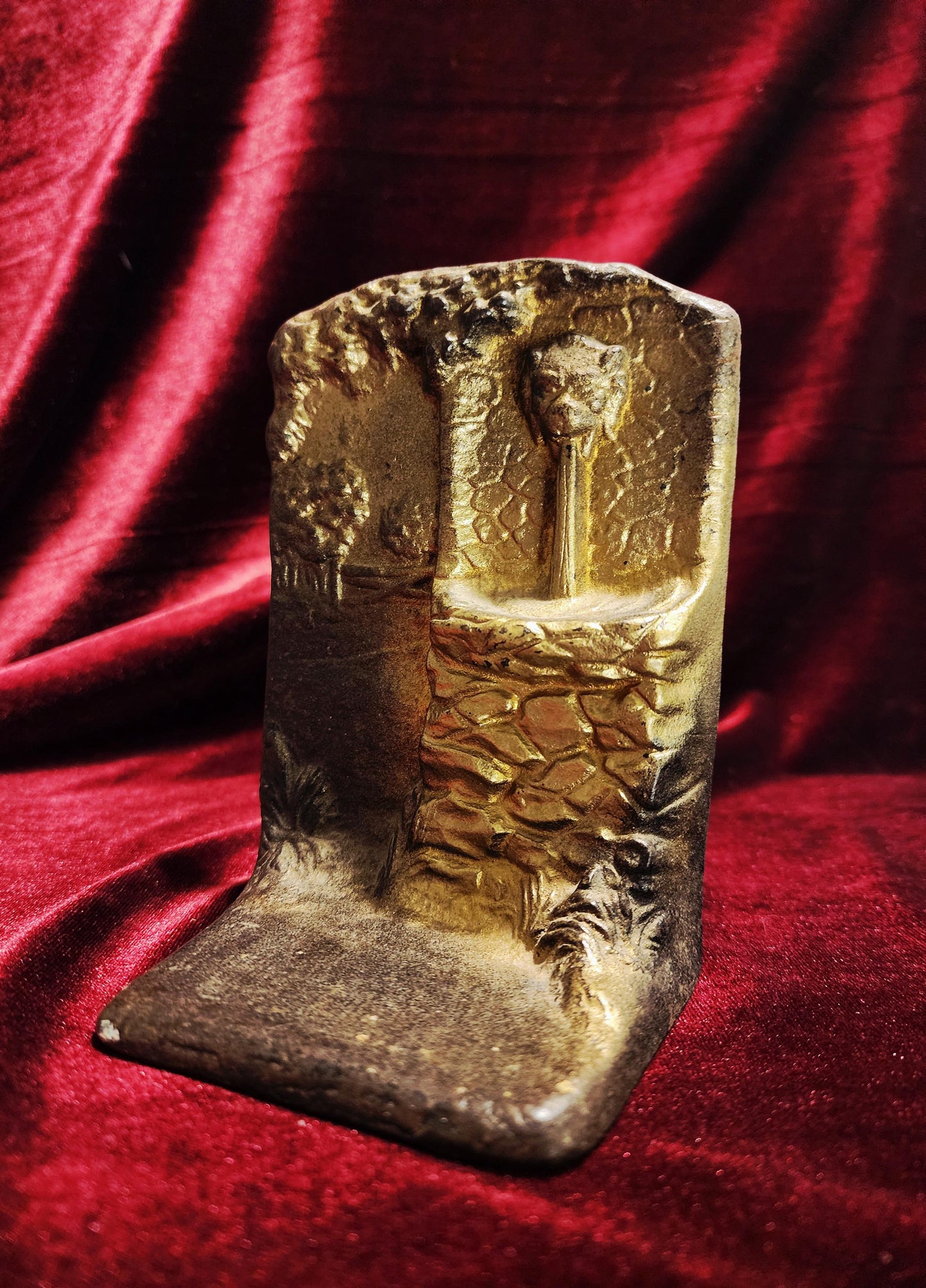 1920's Lion Head Fountain Book End