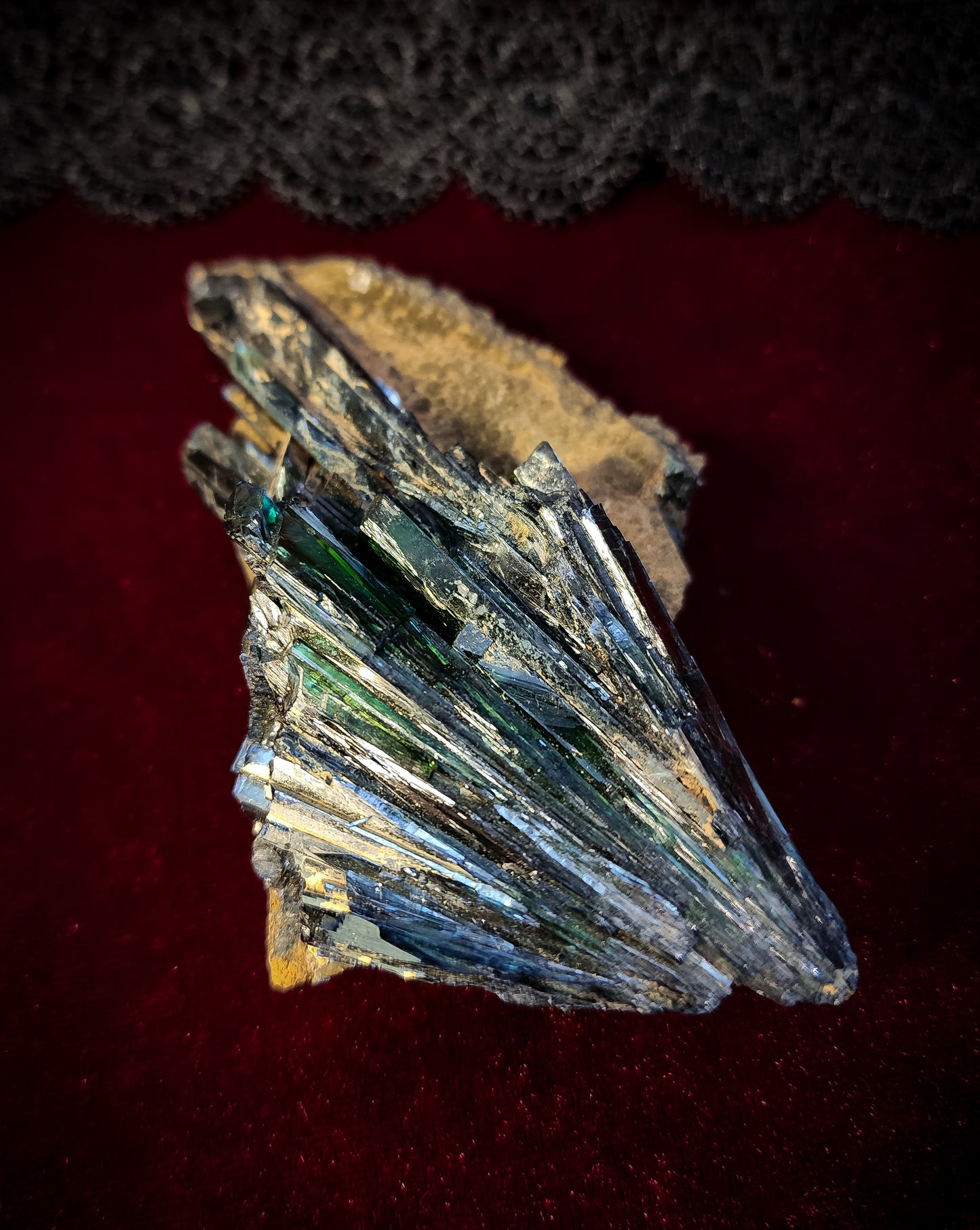 Vivianite, Corpse Crystal Mineral