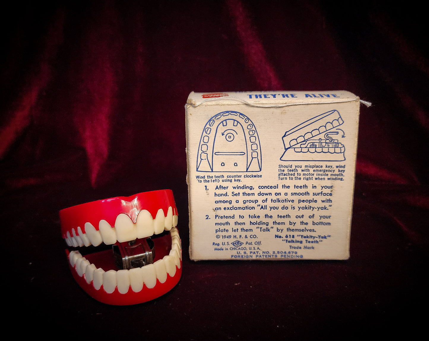 Vintage Yakity-Yak Talking Teeth