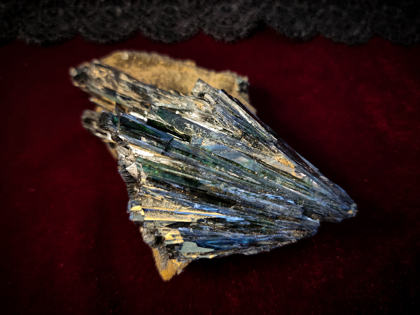 Vivianite, Corpse Crystal Mineral