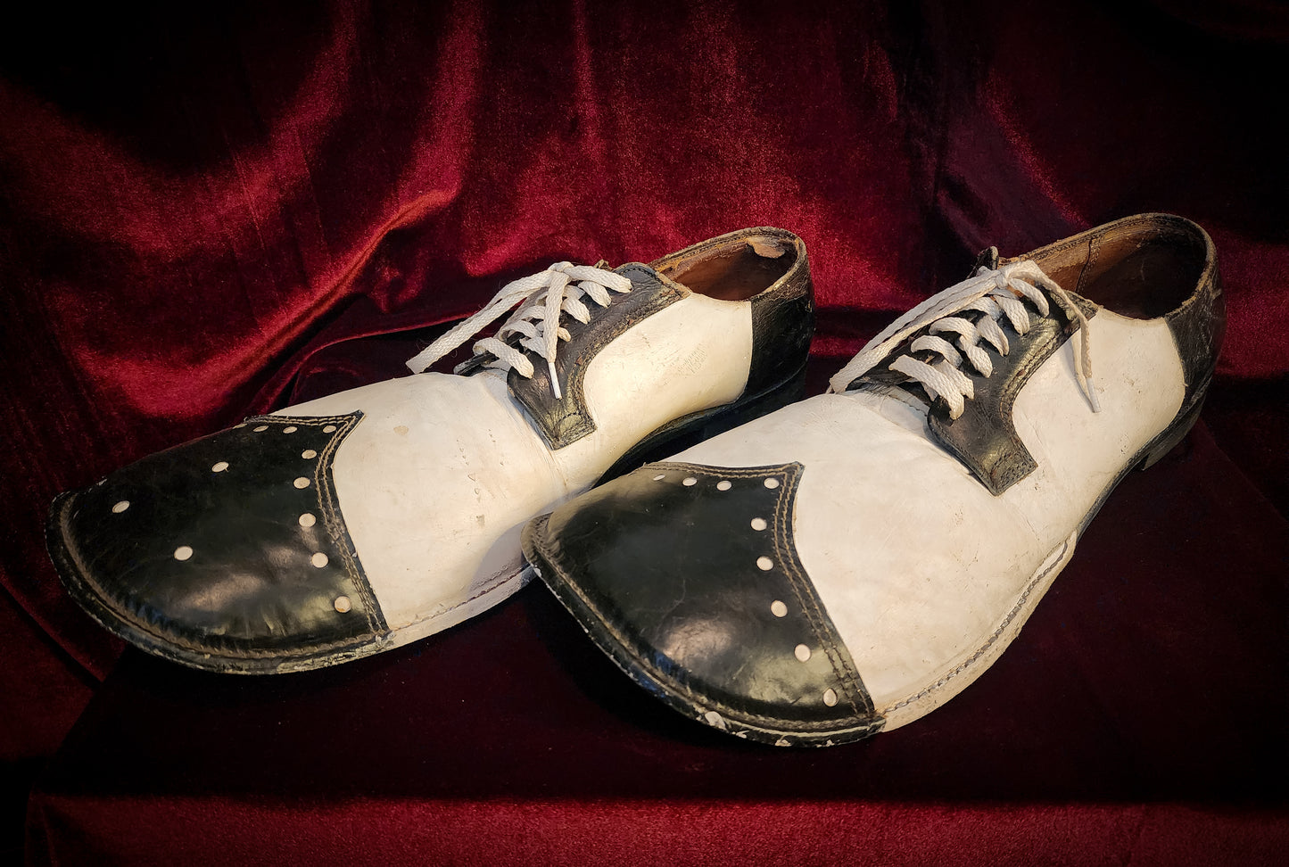 Vintage Jumbo Wingtip Clown Shoes