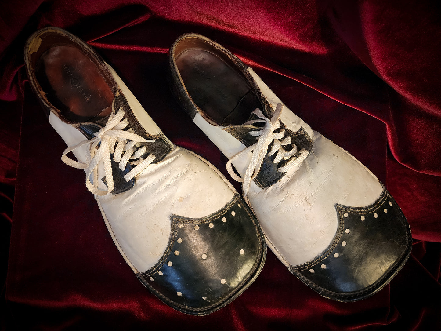 Vintage Jumbo Wingtip Clown Shoes