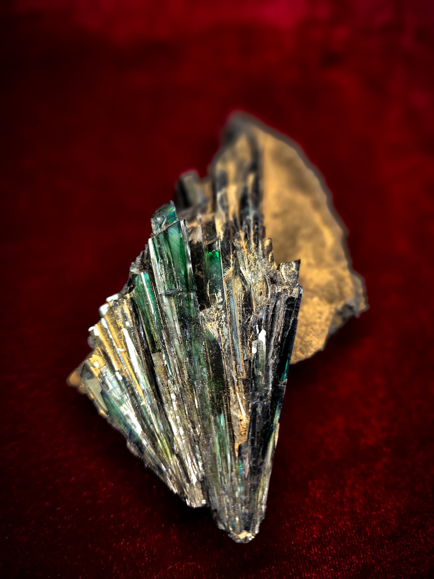 Vivianite, Corpse Crystal Mineral